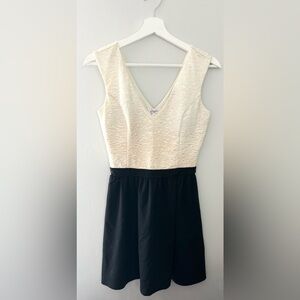 Cream and Black V-Neck Fit-and-Flare Dress, Size S